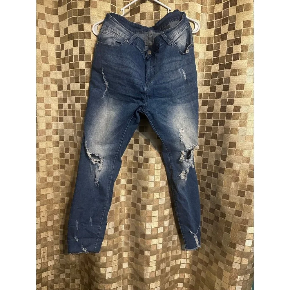Jeans - Picture 1 of 3